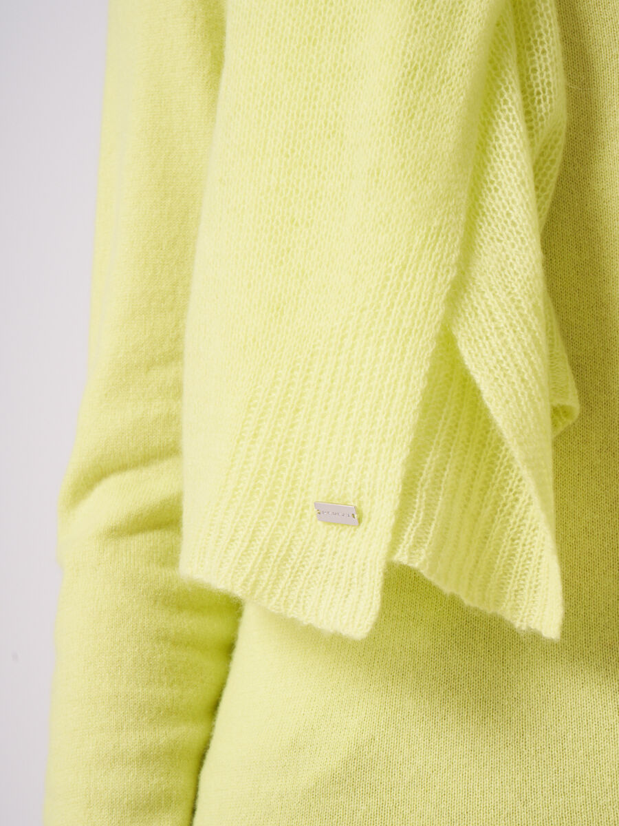 Loose knit organic cashmere scarf with rib details image number 228