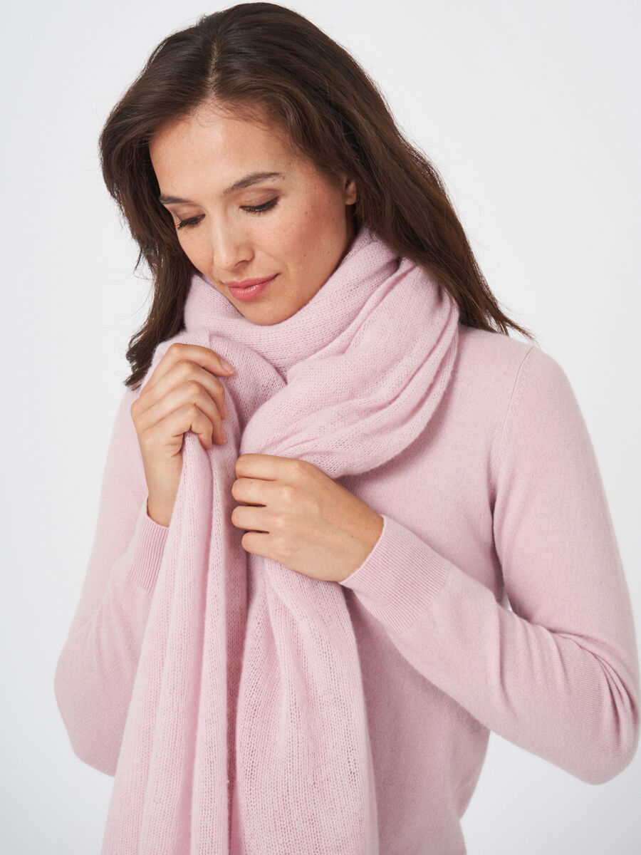 Loose knit organic cashmere scarf with rib details image number 251