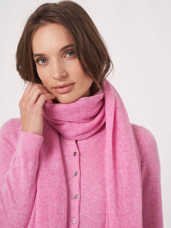 Écharpe oversize femme — maille loose & détails côtelés image number 2