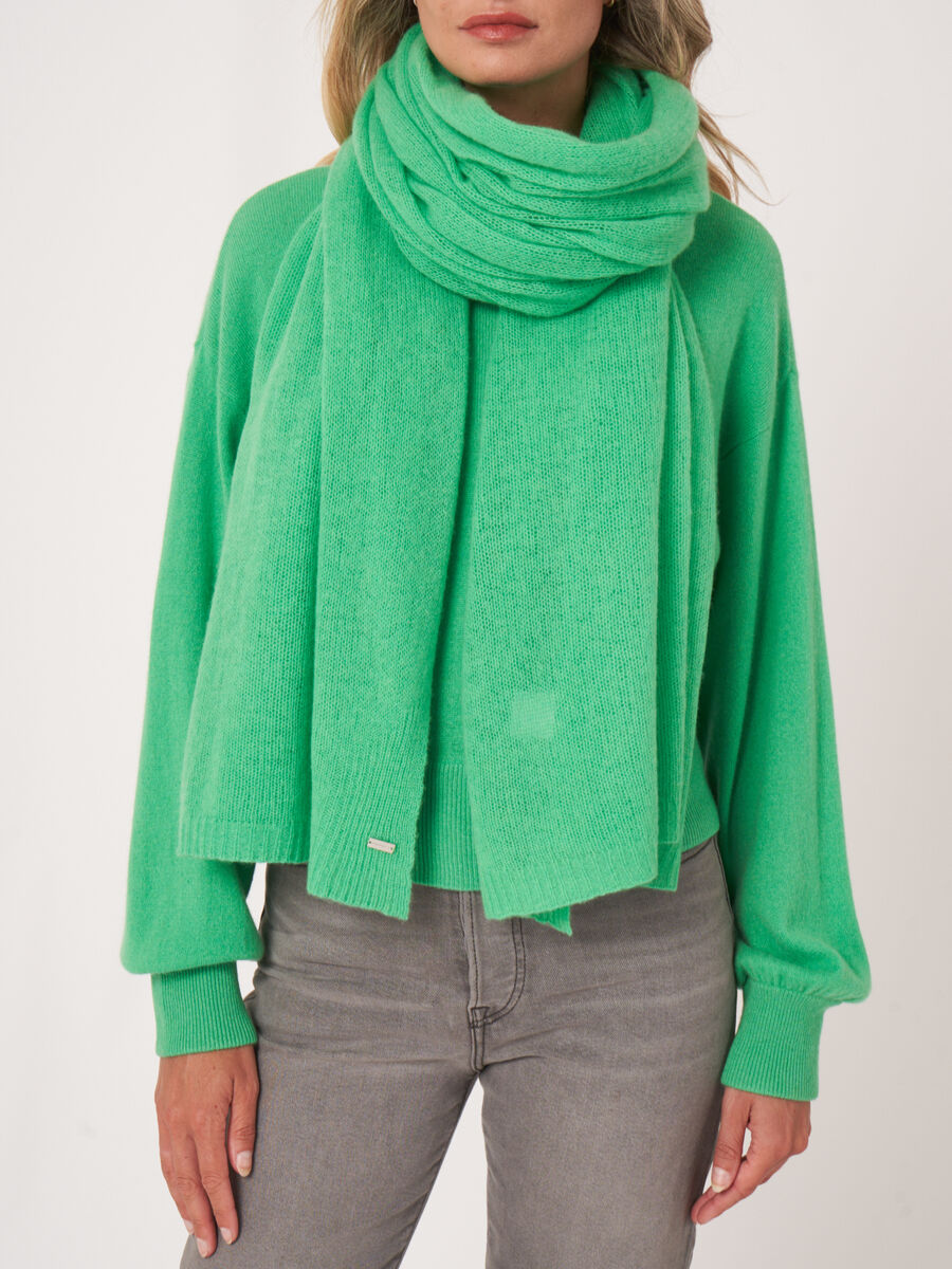 Loose knit organic cashmere scarf with rib details image number 282