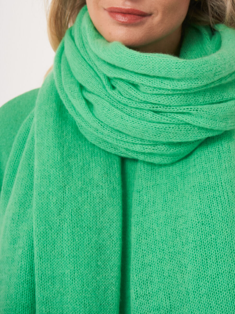 Loose knit organic cashmere scarf with rib details image number 283