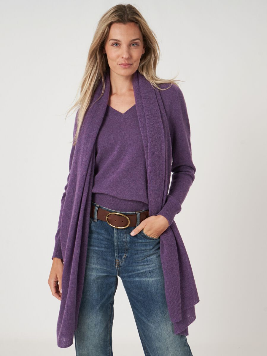 Loose knit organic cashmere scarf with rib details image number 132