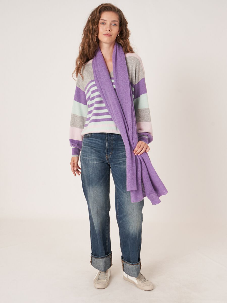 Loose knit organic cashmere scarf with rib details image number 110