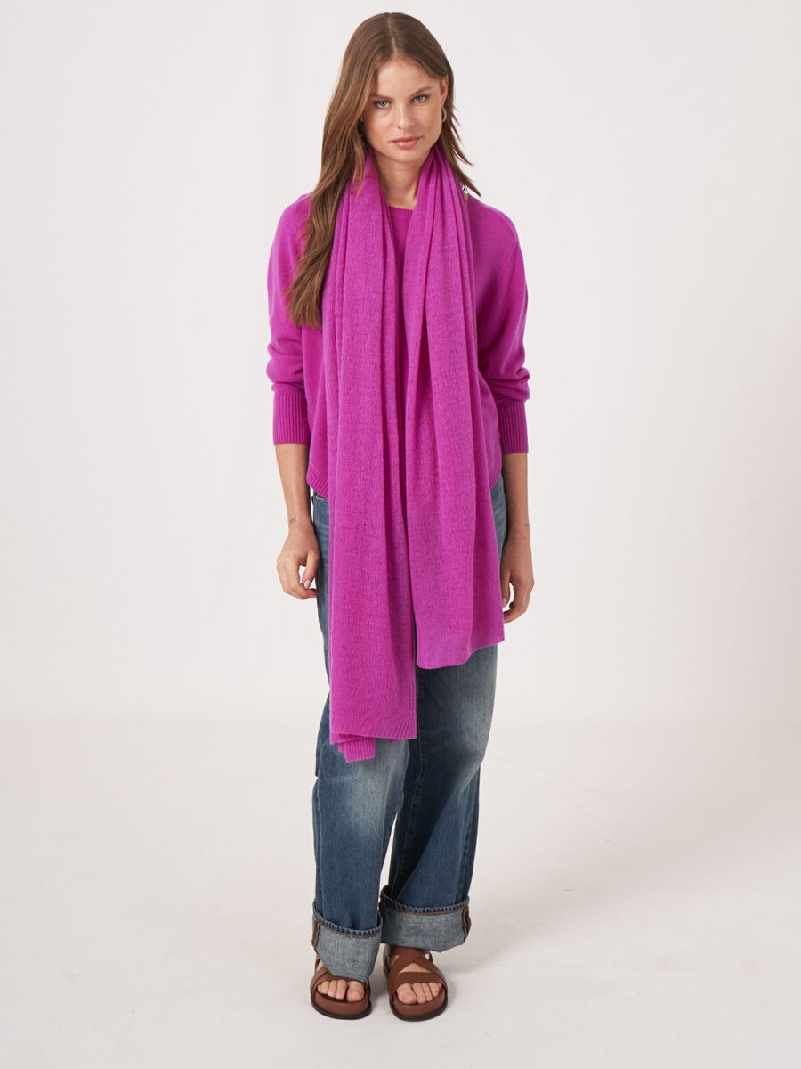 Loose knit organic cashmere scarf with rib details image number 115