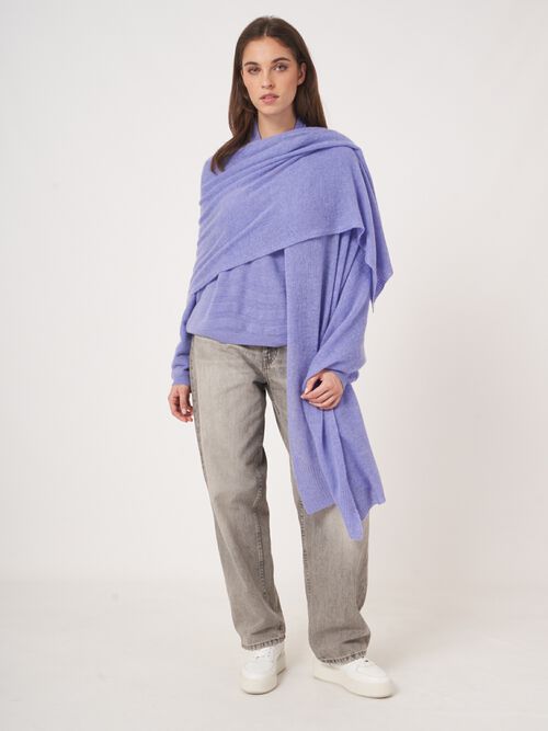 Loose knit organic cashmere scarf with rib details