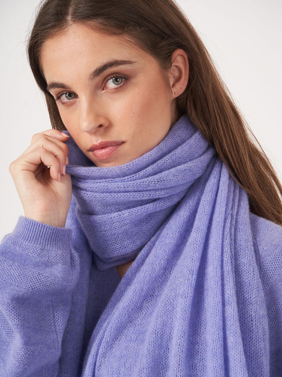 Écharpe oversize femme — maille loose & détails côtelés image number 2