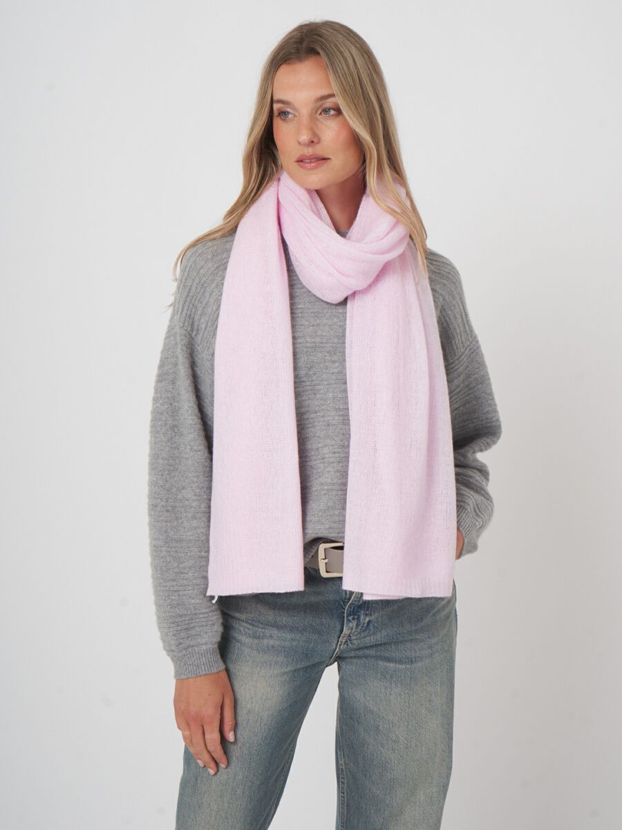 Loose knit organic cashmere scarf with rib details image number 1