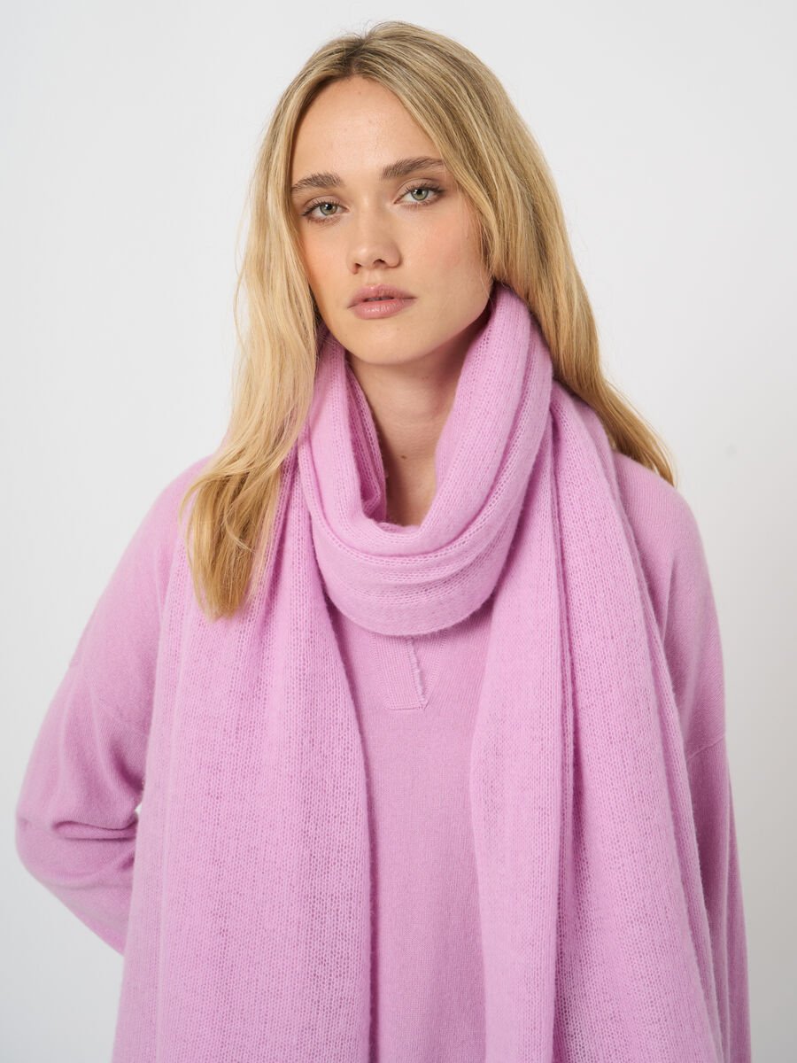 Oversized loose-knit organic cashmere scarf image number 0