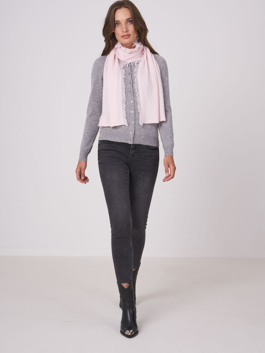 Schal mit Fransen aus Bio-Kaschmir image number 111