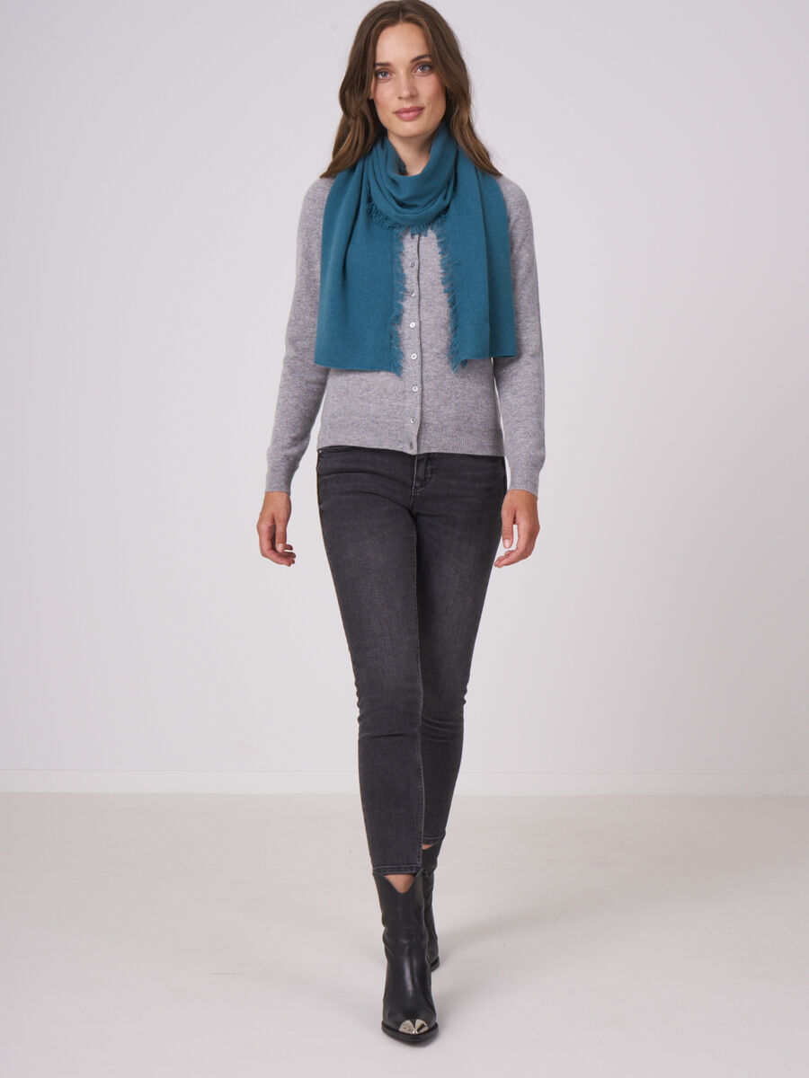 Schal mit Fransen aus Bio-Kaschmir image number 119