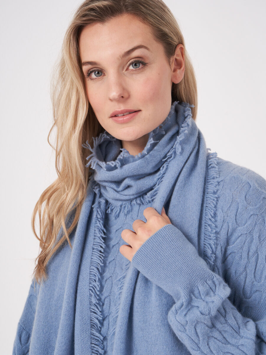 Schal mit Fransen aus Bio-Kaschmir image number 95