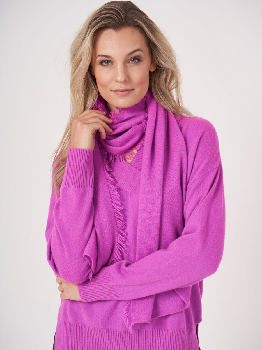 Schal mit Fransen aus Bio-Kaschmir image number 104