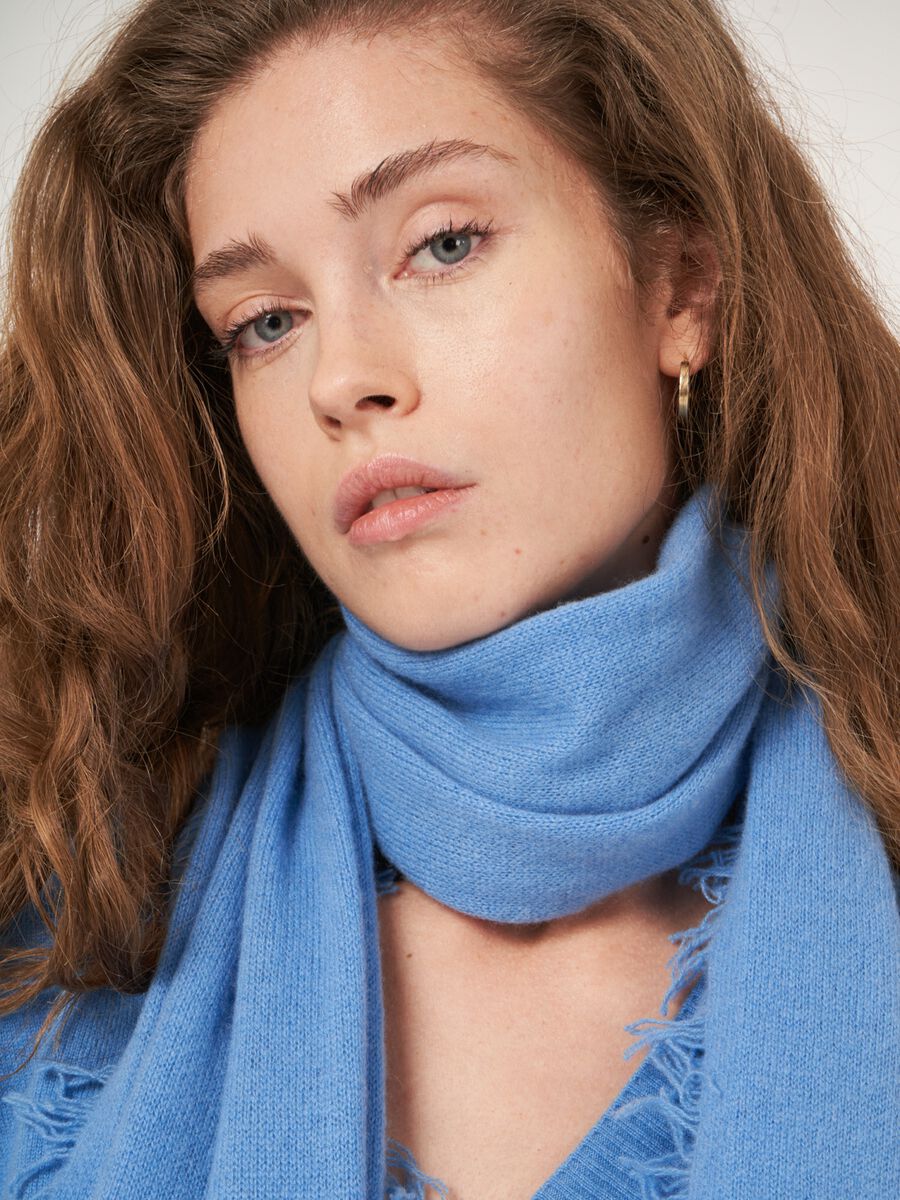 Schal mit Fransen aus Bio-Kaschmir image number 75