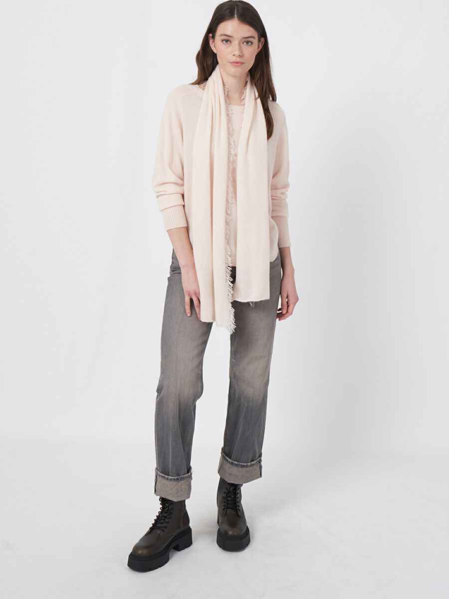 Schal mit Fransen aus Bio-Kaschmir image number 47