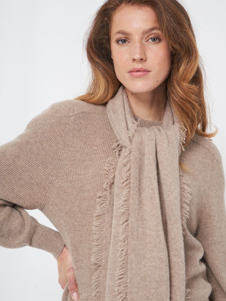 Schal mit Fransen aus Bio-Kaschmir image number 49