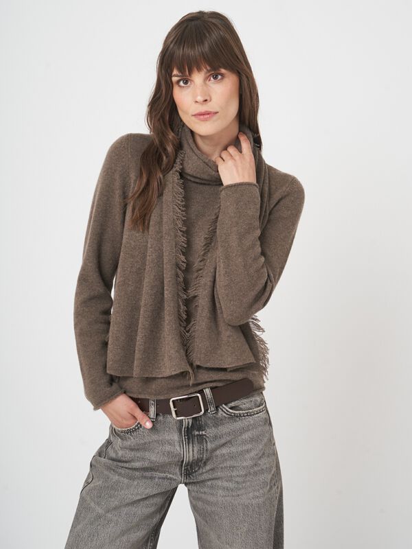 Zachte kasjmier sjaal met franjes - biologisch & elegant image number 3