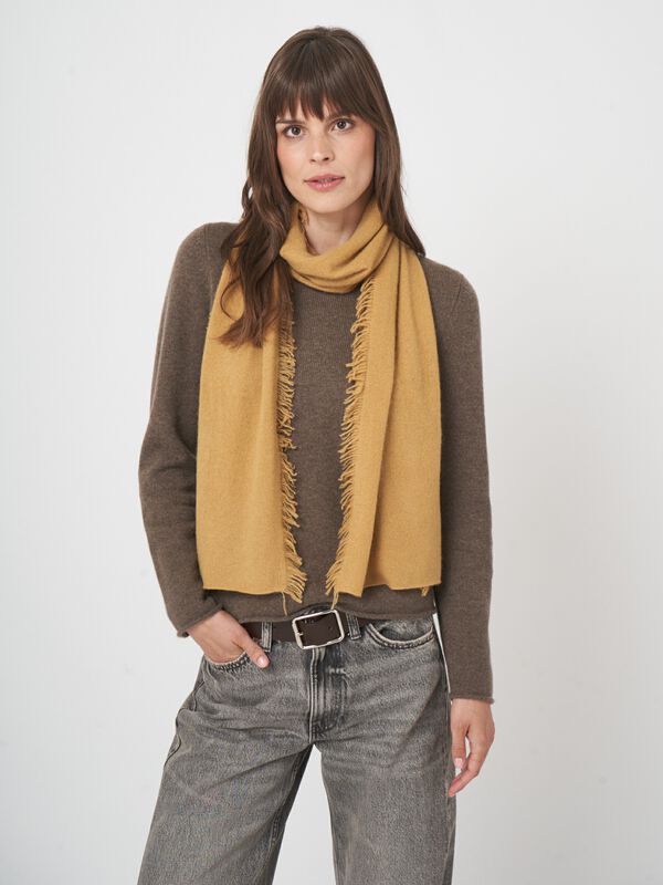 Écharpe frangée femme — cachemire doux & confort repeat image number 3