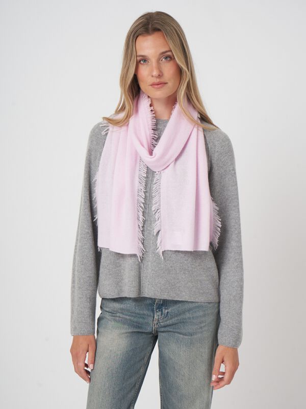 Fringed organic cashmere scarf image number 3