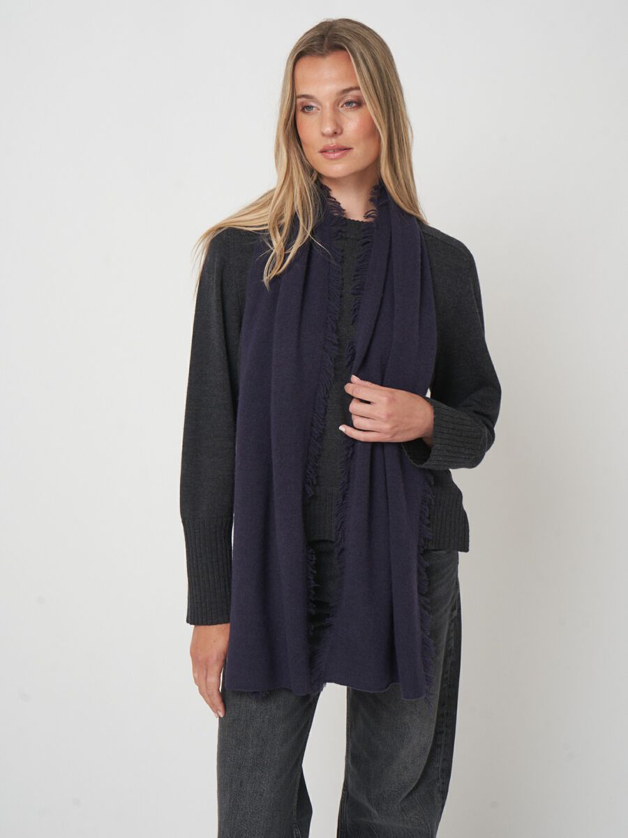 Schal mit Fransen aus Bio-Kaschmir image number 2