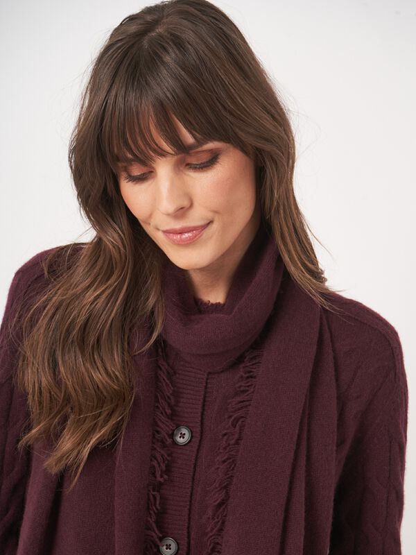 Schal mit Fransen aus Bio-Kaschmir image number 5