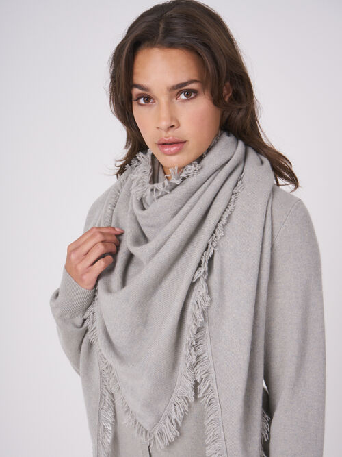 Triangular cashmere scarf with fringes