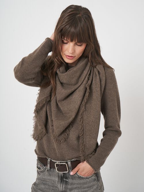 Kasjmieren driehoekssjaal met franjes - tijdloos & elegant