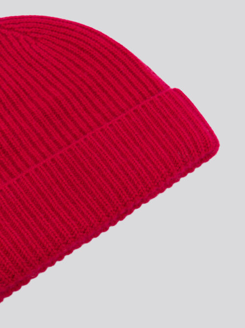 Ribbed hat in organic cashmere