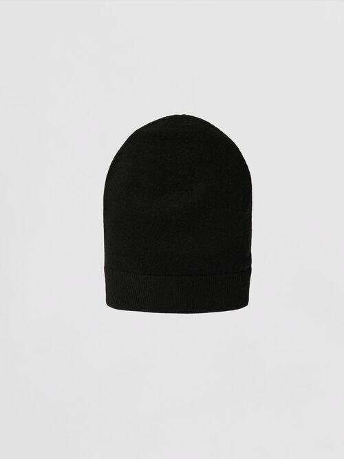 Fine-Knit Cashmere Beanie with Ribbed Brim