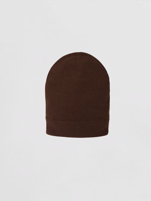 Fine-Knit Cashmere Beanie with Ribbed Brim
