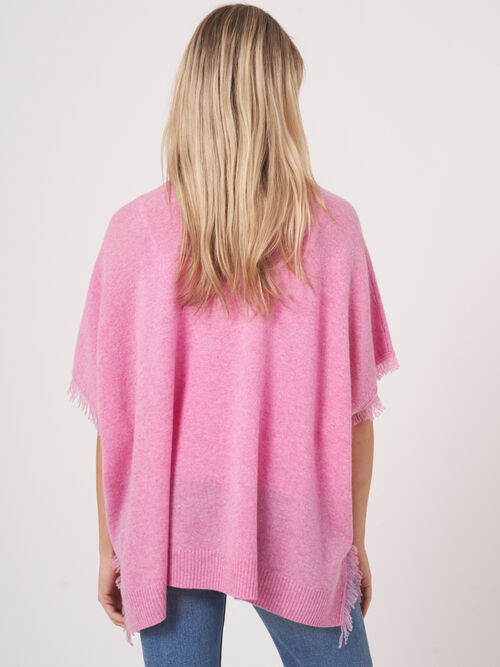 Cape poncho frang&eacute; en cachemire biologique