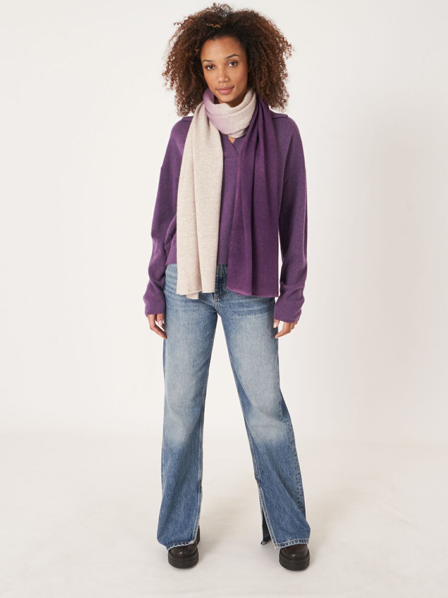 Dip dye sjaal van biologisch cashmere image number 4