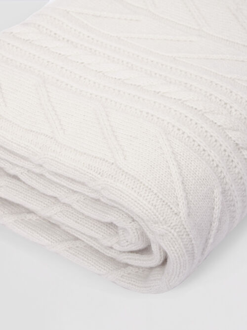 Cable knit cashmere plaid