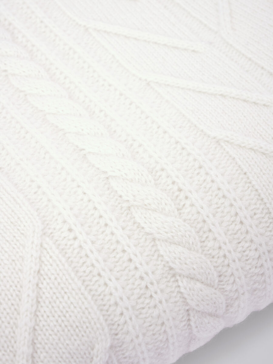 Gebreide cashmere plaid met kabelpatroon image number 2