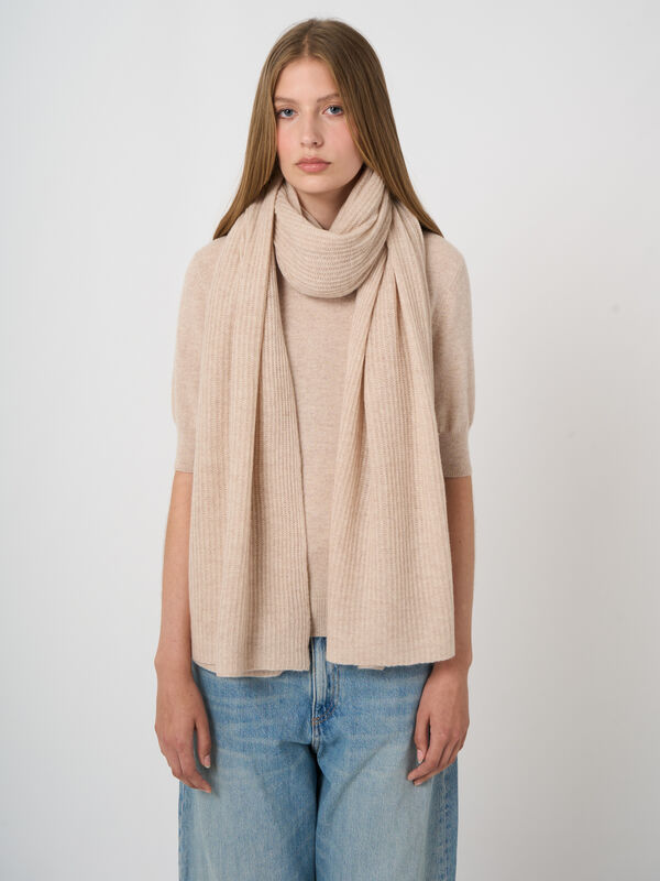Oversized Rib-Knit Cashmere Scarf image number 1
