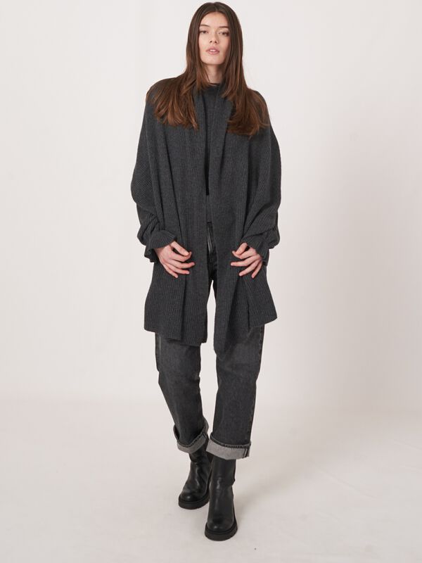 Oversized rib knit cashmere scarf image number 4