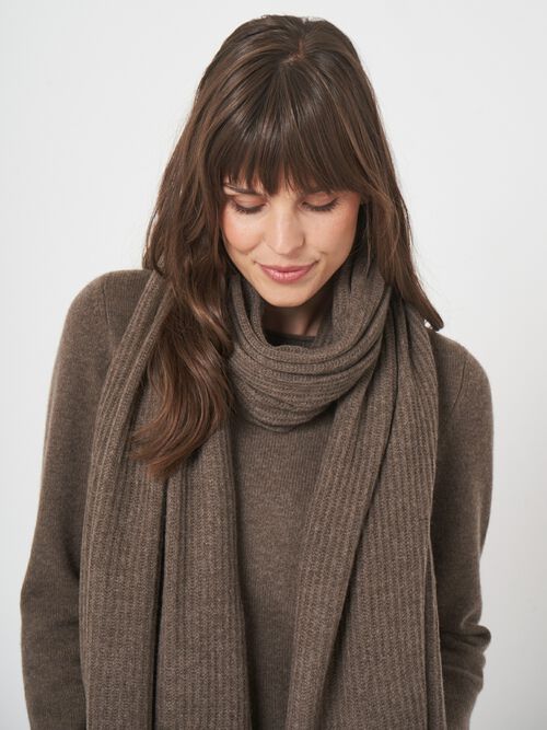 Ribgebreide oversized cashmere sjaal