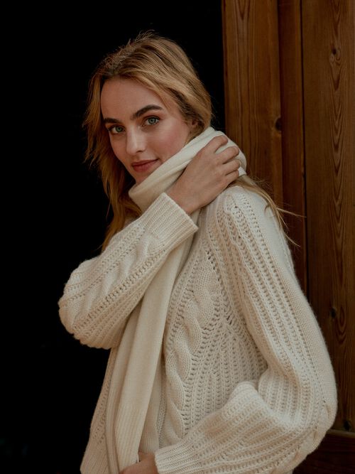 Middelzware kasjmier sjaal met ribbelzoom