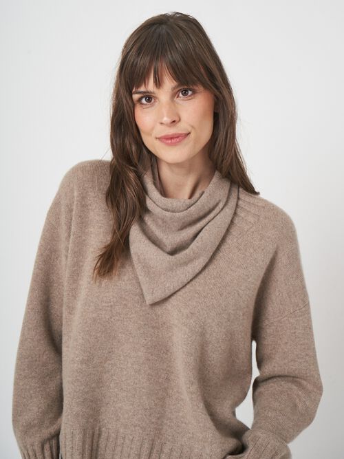 Driehoekige cashmere bandana - biologisch & elegant