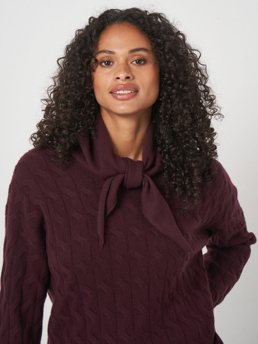 Driehoekige cashmere bandana - biologisch & elegant image number 3