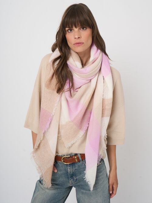 Soft organic cashmere blend scarf with fringe