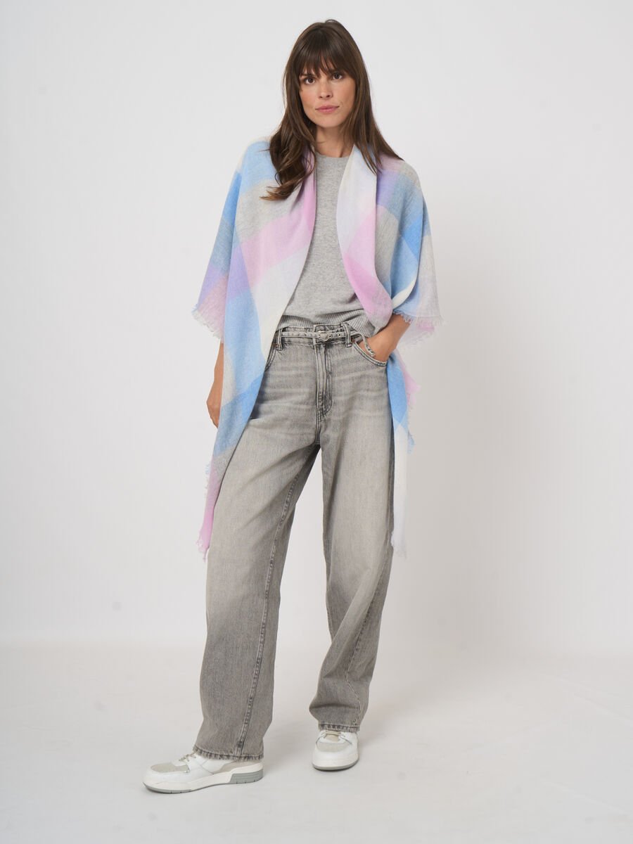 Soft organic cashmere blend scarf with fringe image number 0