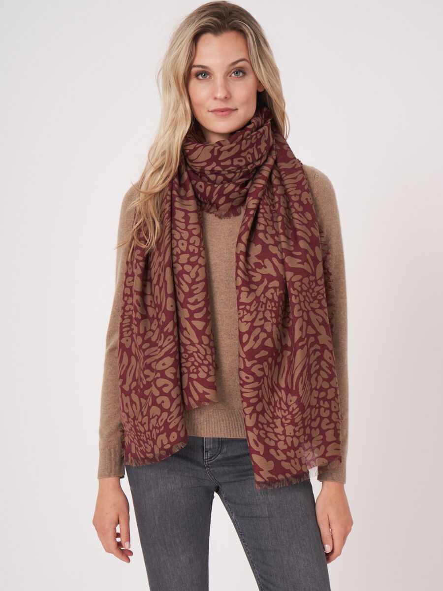 Woven printed scarf image number 0