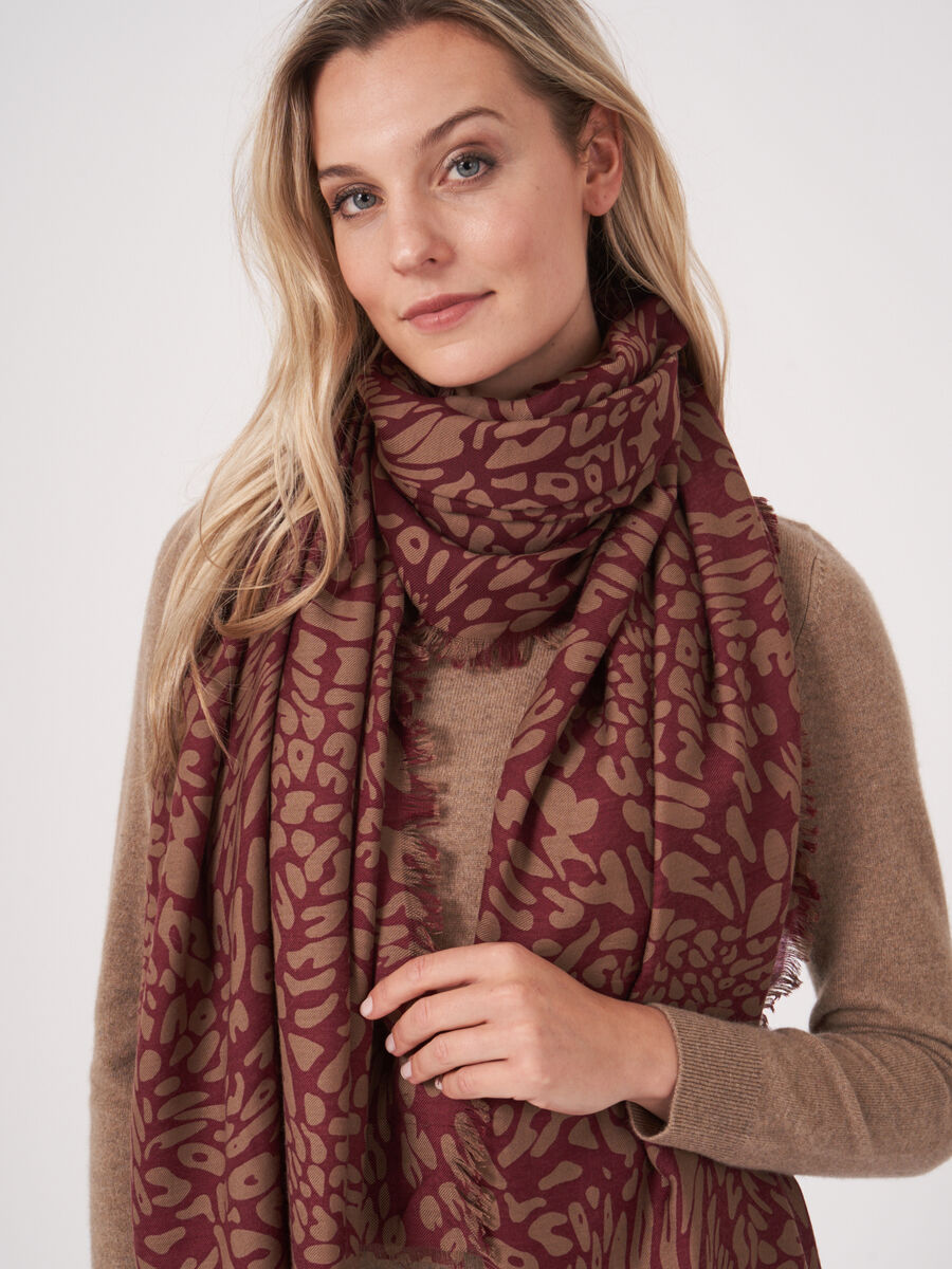 Woven printed scarf image number 1