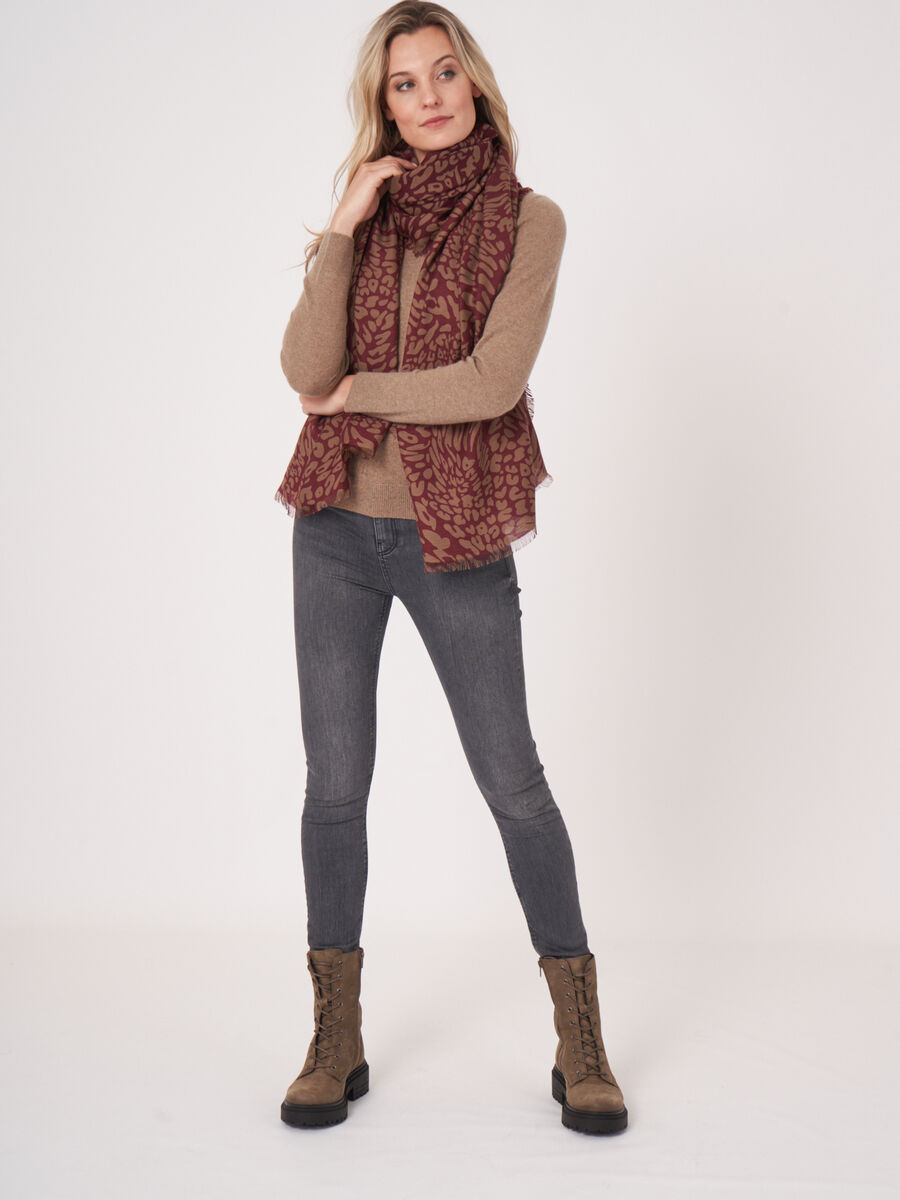 Woven printed scarf image number 4
