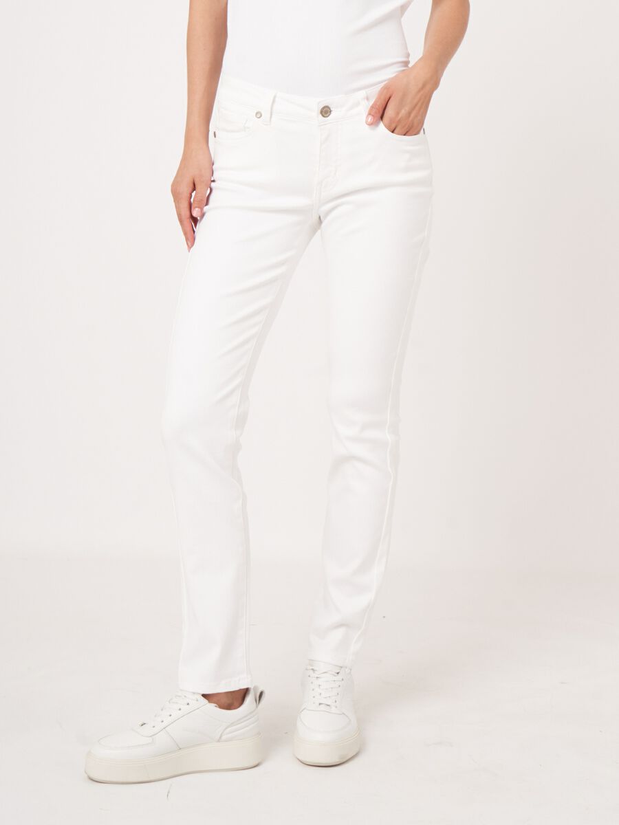 Straight-Cut Jeans image number 2