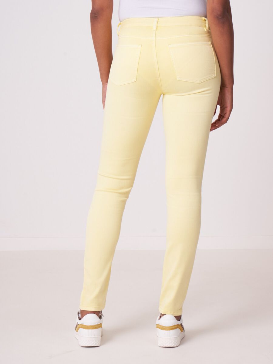 Straight-Cut Jeans image number 118