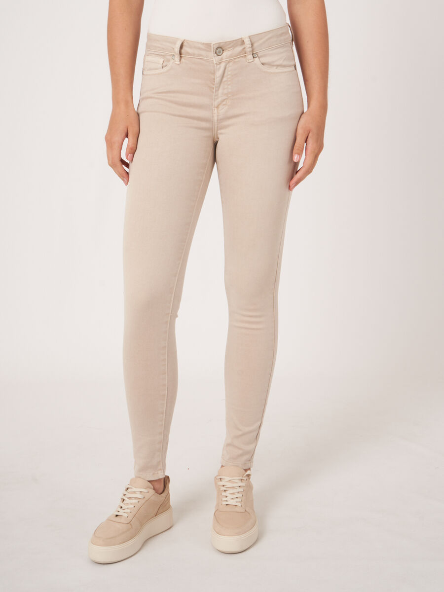 Straight-Cut Jeans image number 269