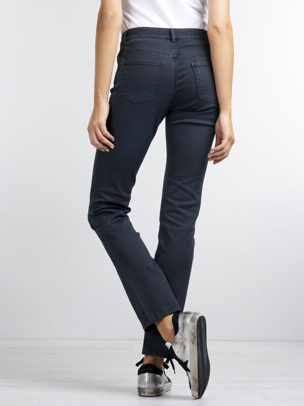 Straight-Leg Jeans image number 3