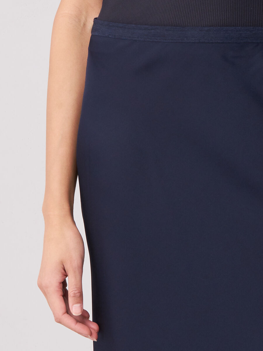 Jupe en soie avec ceinture taille &eacute;lastique image number 2