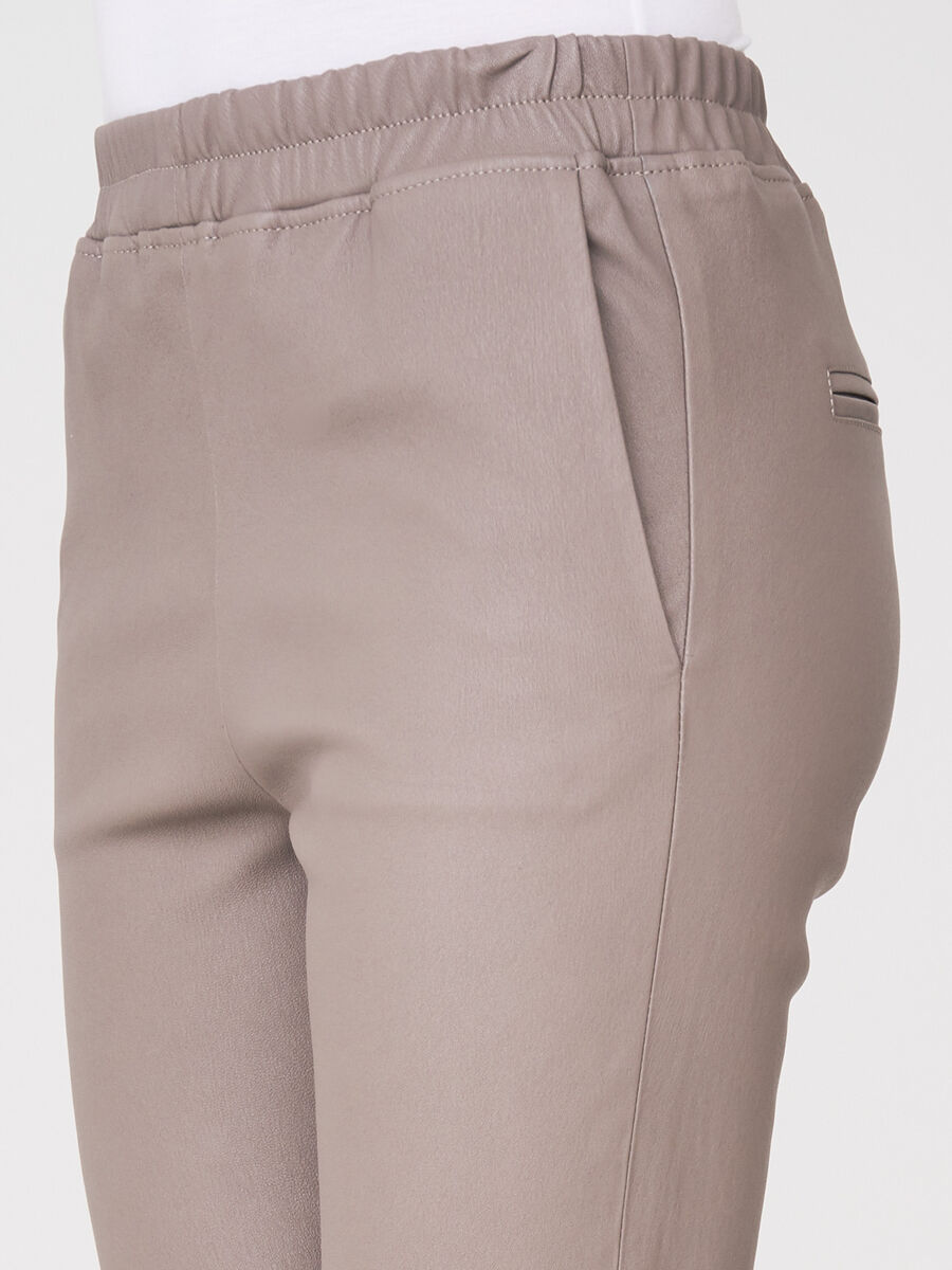 Leather pants image number 2